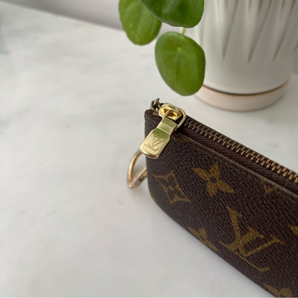 Louis Vuitton Vintage Monogram keypouch - Picture 7 of 12